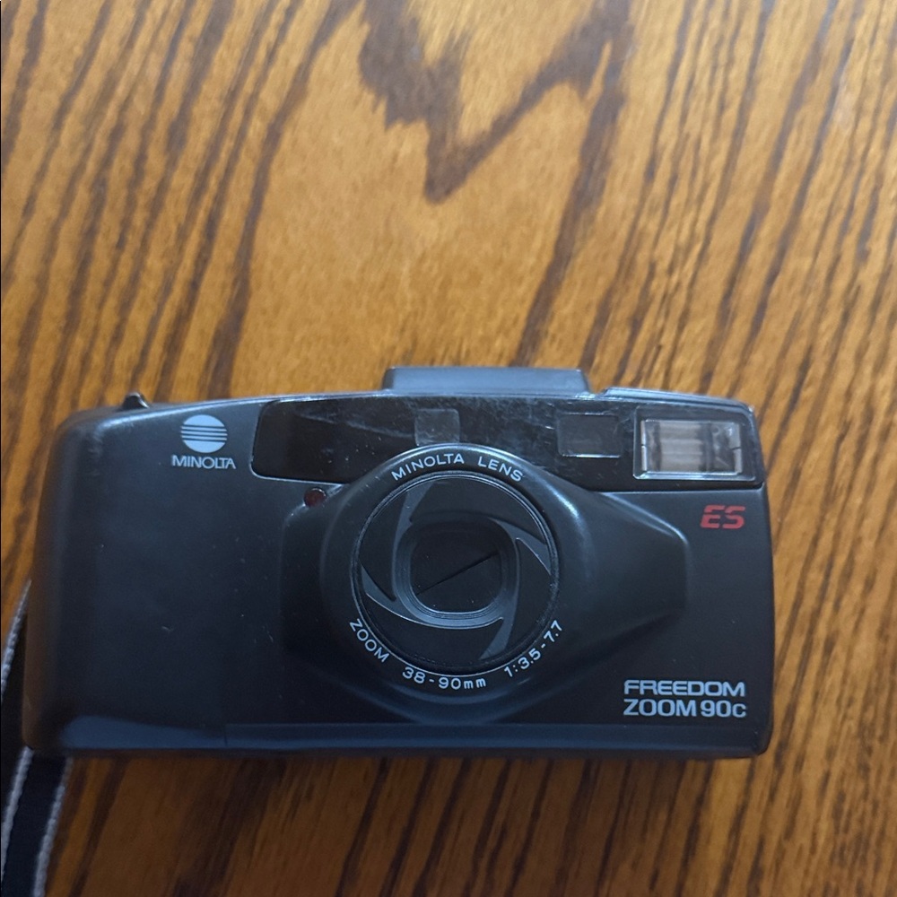 Freedom Zoom 90C Black Camera